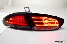 SW-Celi LED Rckleuchten fr Seat Leon 1P1/1PA 09-13 red/smoke LED Blinker