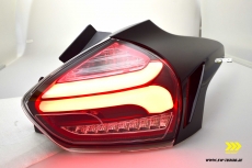 SW-Celi LED Rckleuchten fr Ford Focus Mk3 CB8 DYB 16-18 Facelift 5Trer-Flieheck Lightbar Black