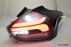 SW-Celi LED Rckleuchten fr Ford Focus Mk3 CB8 DYB 16-18 Facelift 5Trer-Flieheck Lightbar Black
